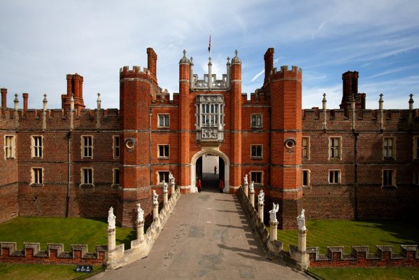 Hampton Court Palace  featured image.