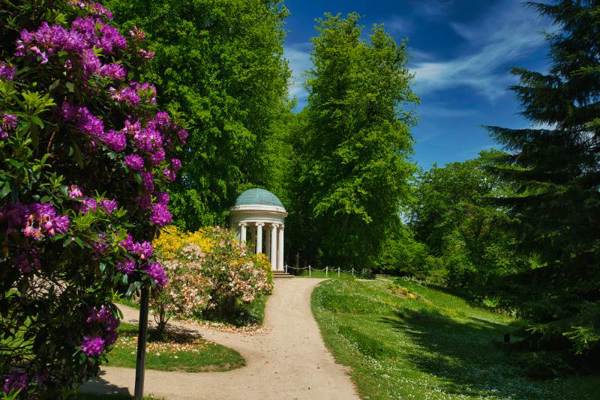 Hillsborough Castle and Gardens featured image.