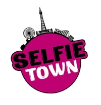 Selfie Town Blackpool logo